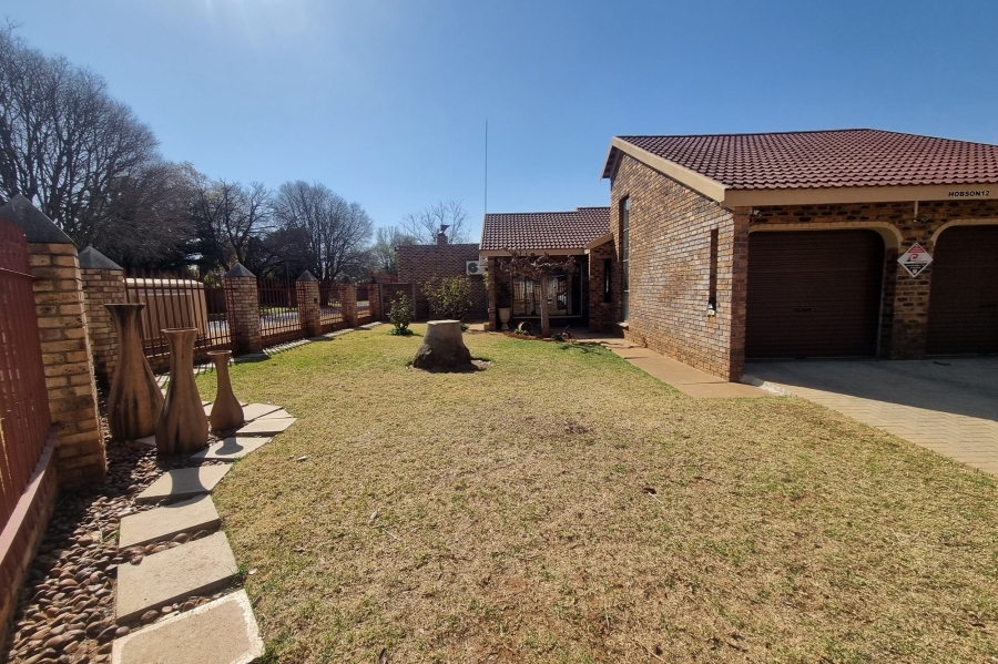 4 Bedroom Property for Sale in Stilfontein Ext 4 North West